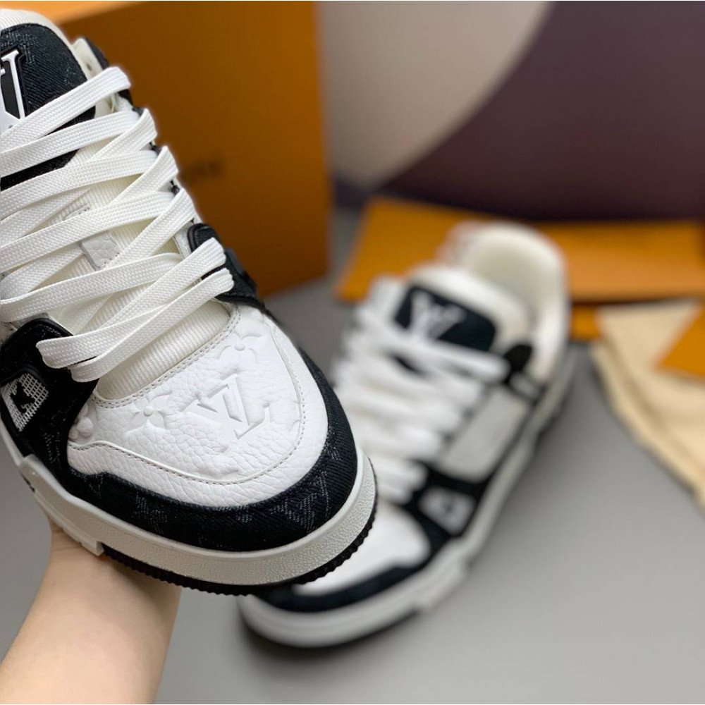 LV Trainer Sneaker