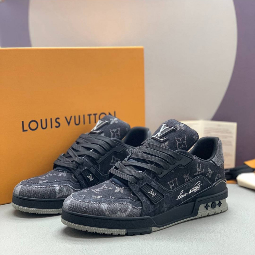 LV Trainer Sneaker