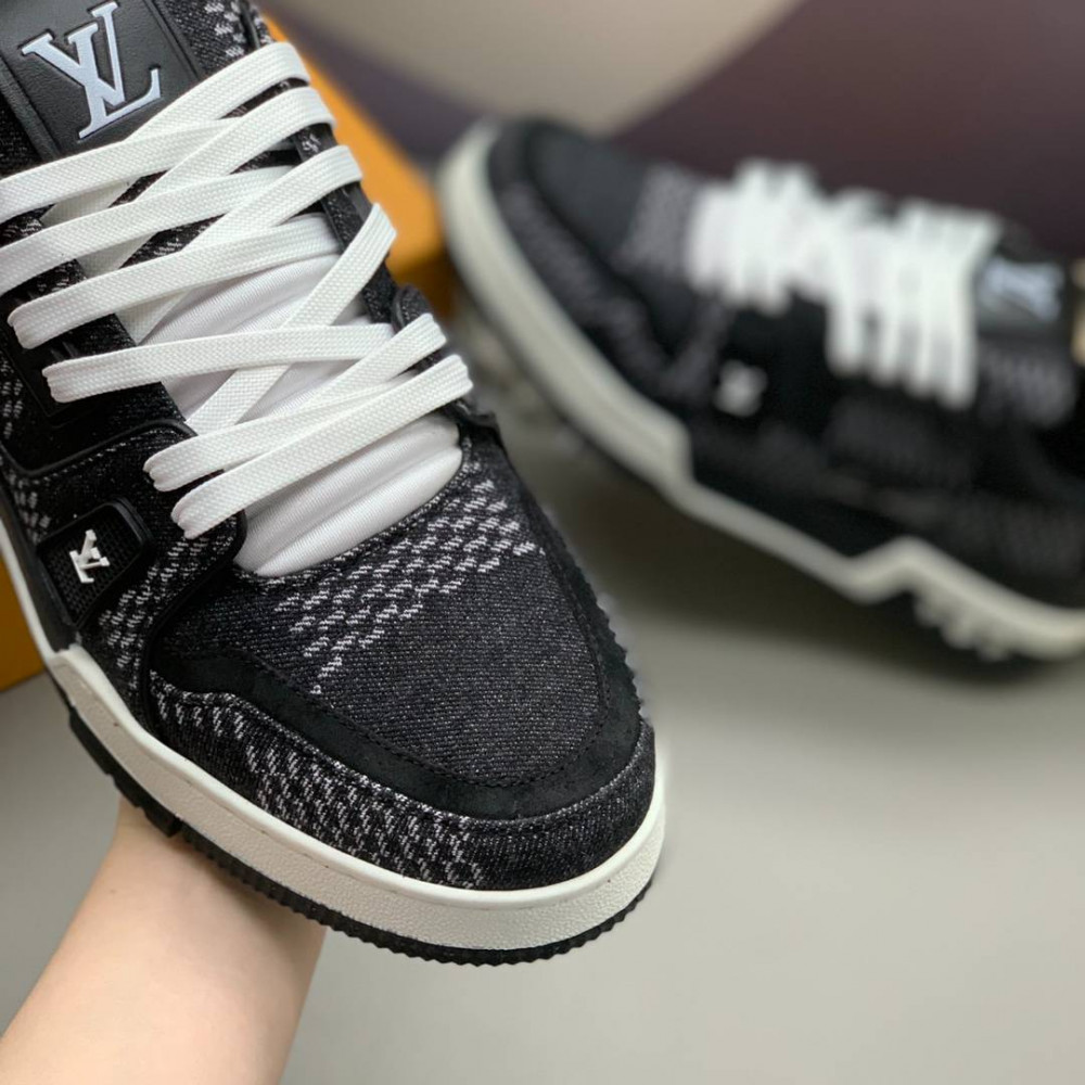 LV Trainer Sneaker
