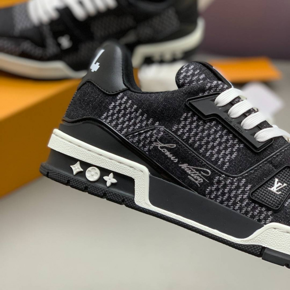 LV Trainer Sneaker