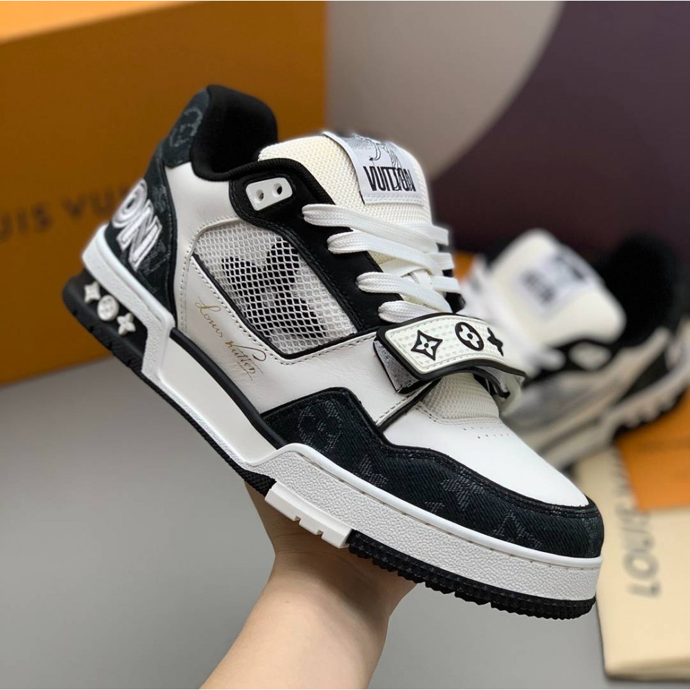 LV Trainer Sneaker