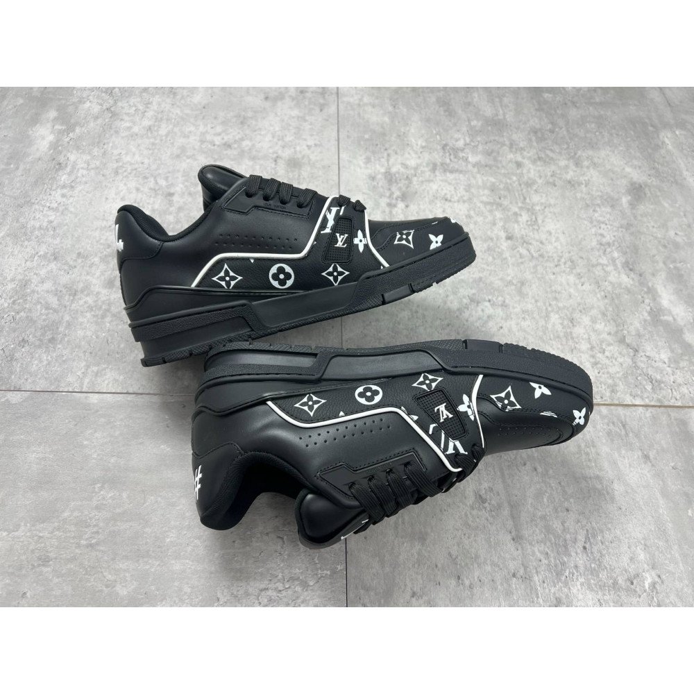 LV Trainer Sneaker