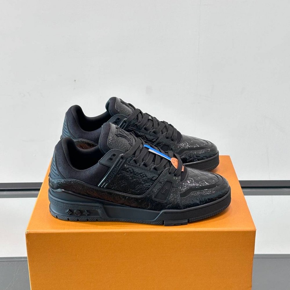 LV Trainer Sneaker