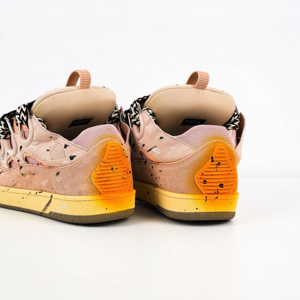 Curb Sneakers