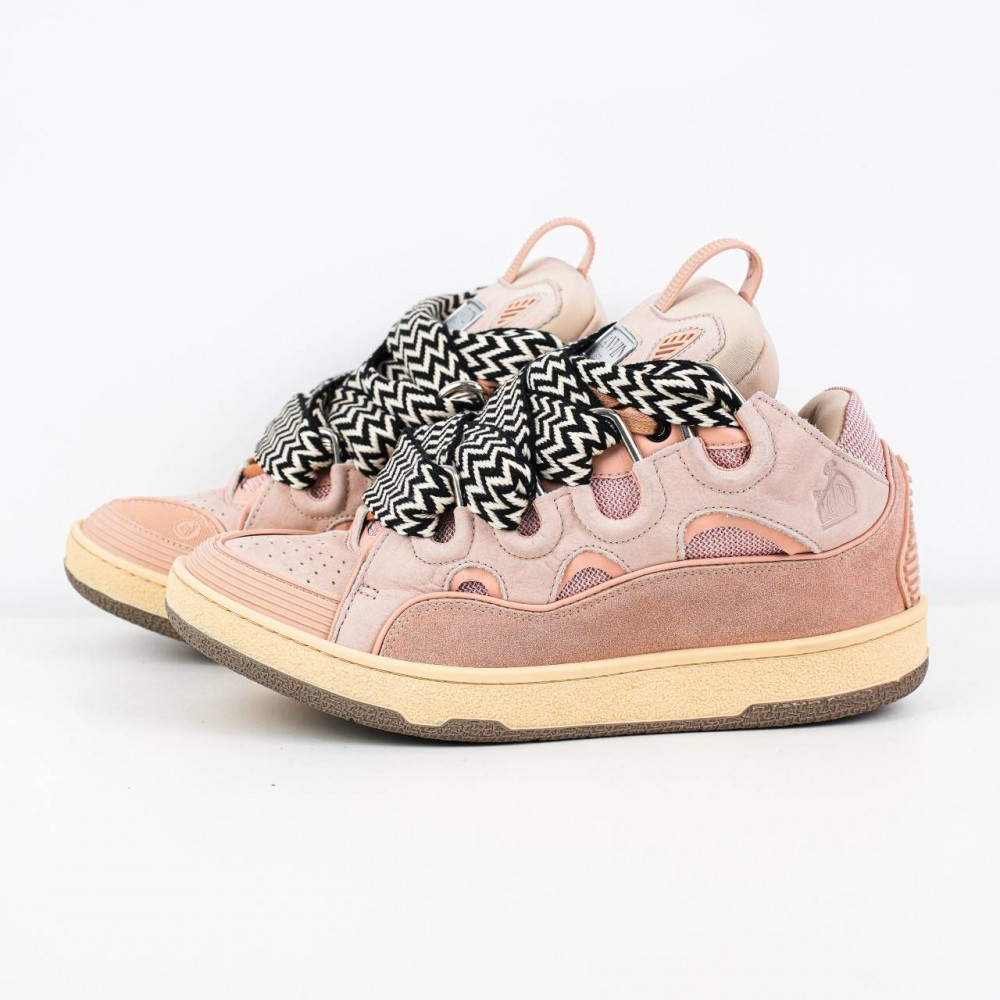 Curb Sneakers