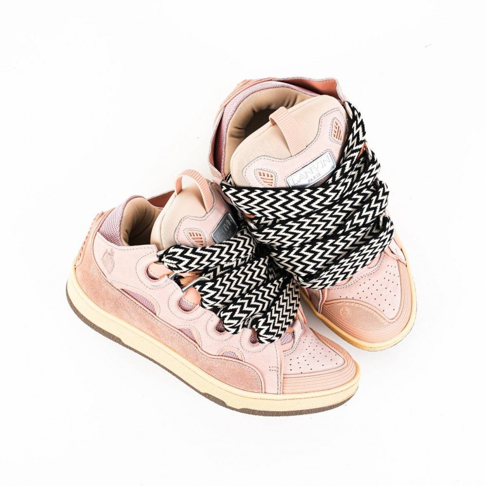 Curb Sneakers