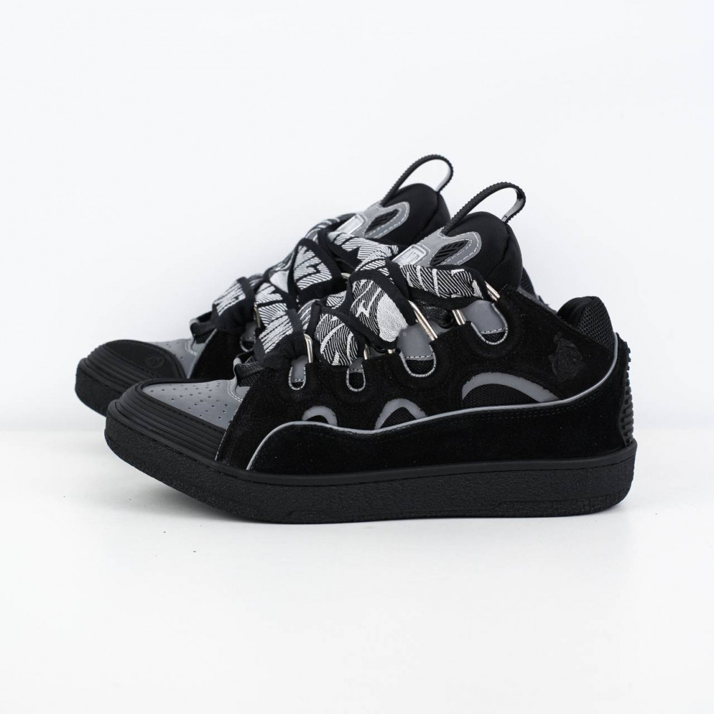 Curb Sneakers