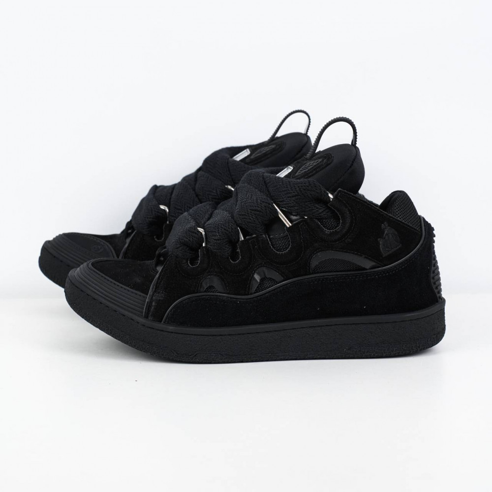 Curb Sneakers