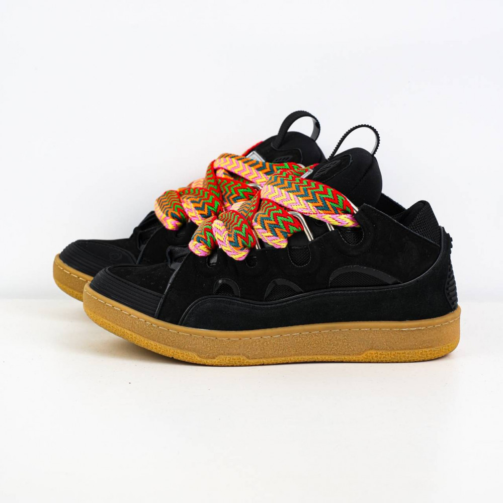 Curb Sneakers