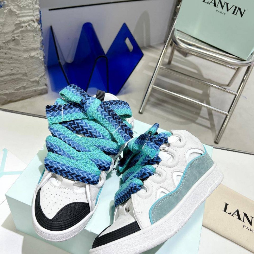 Curb Sneakers