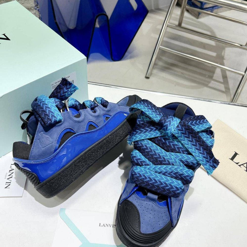 Curb Sneakers