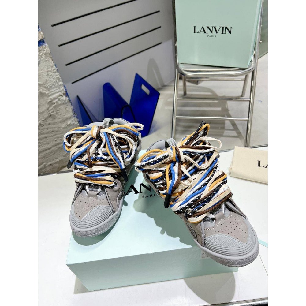 Curb Sneakers
