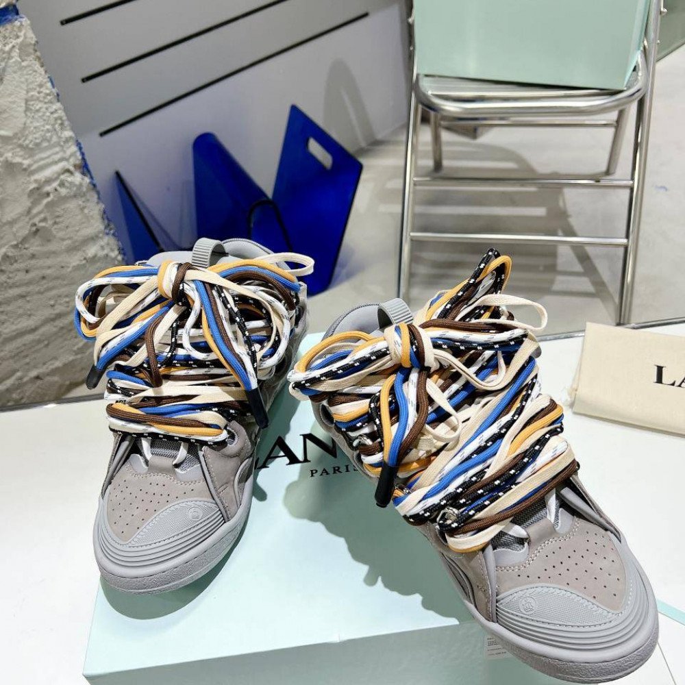 Curb Sneakers