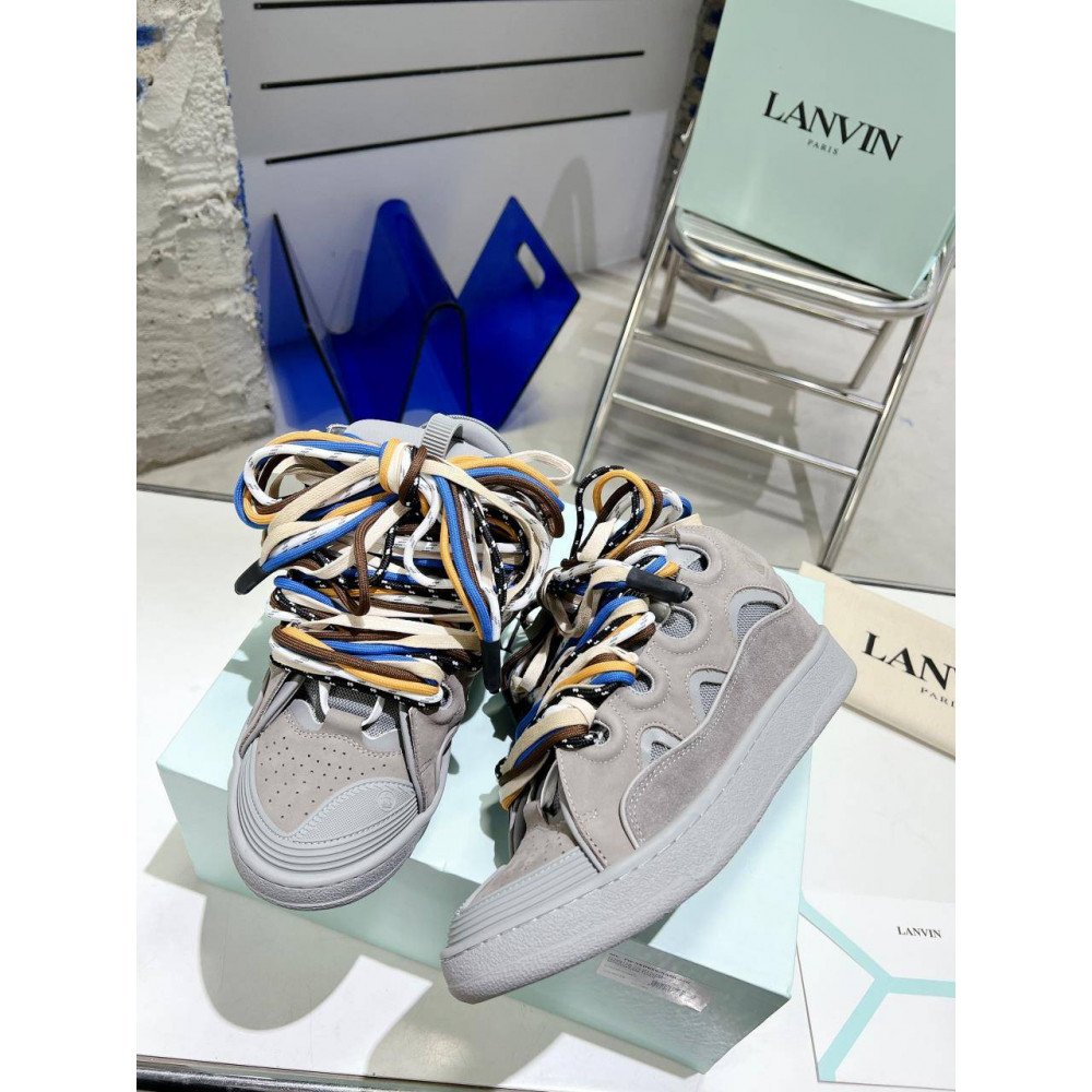 Curb Sneakers