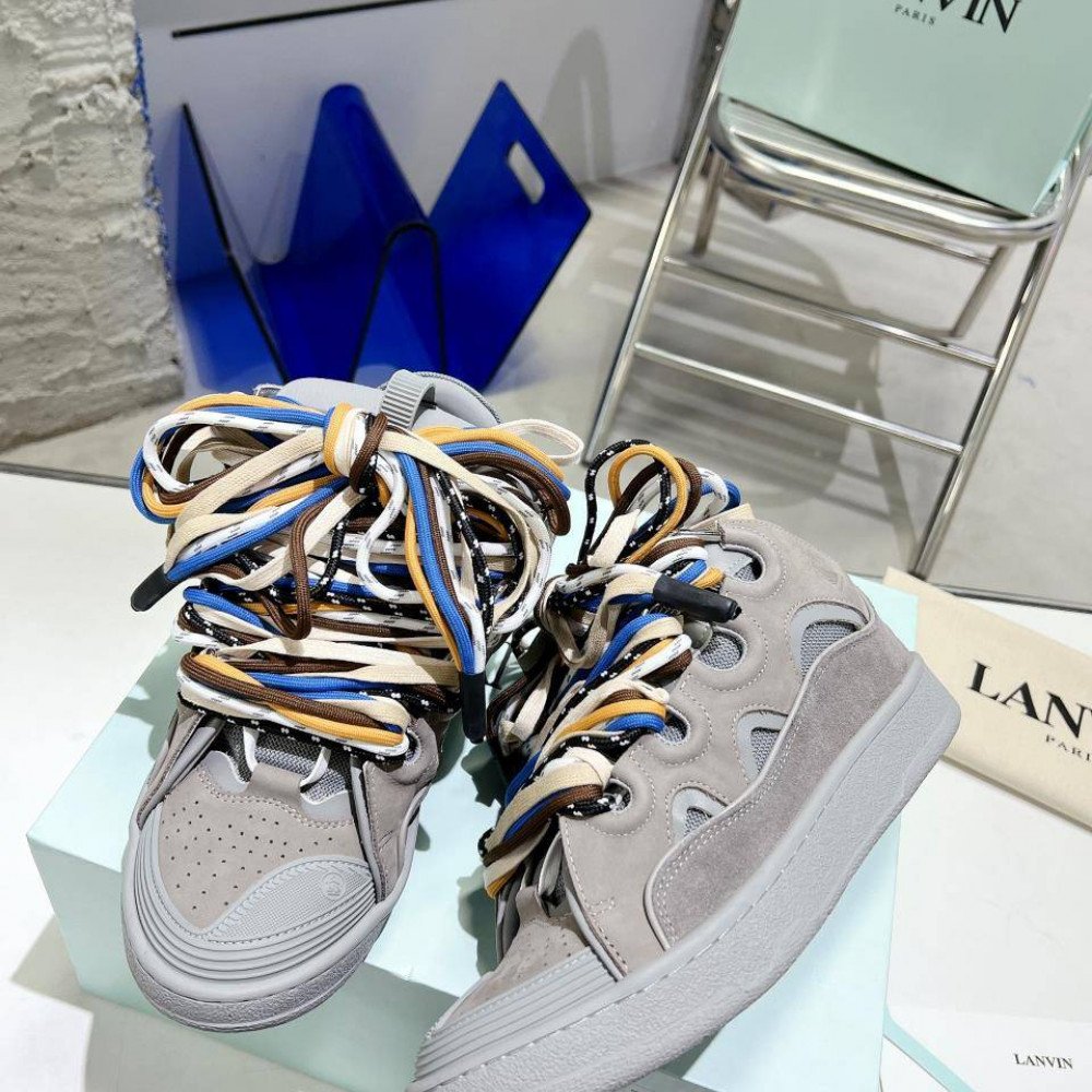 Curb Sneakers