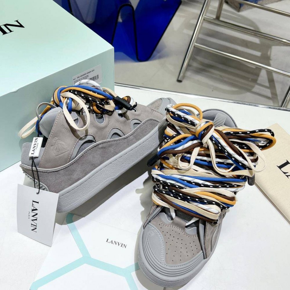 Curb Sneakers