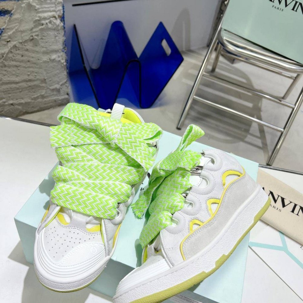 Curb Sneakers