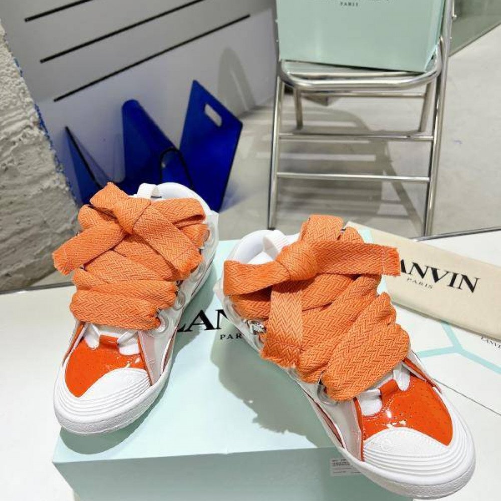 Curb Sneakers
