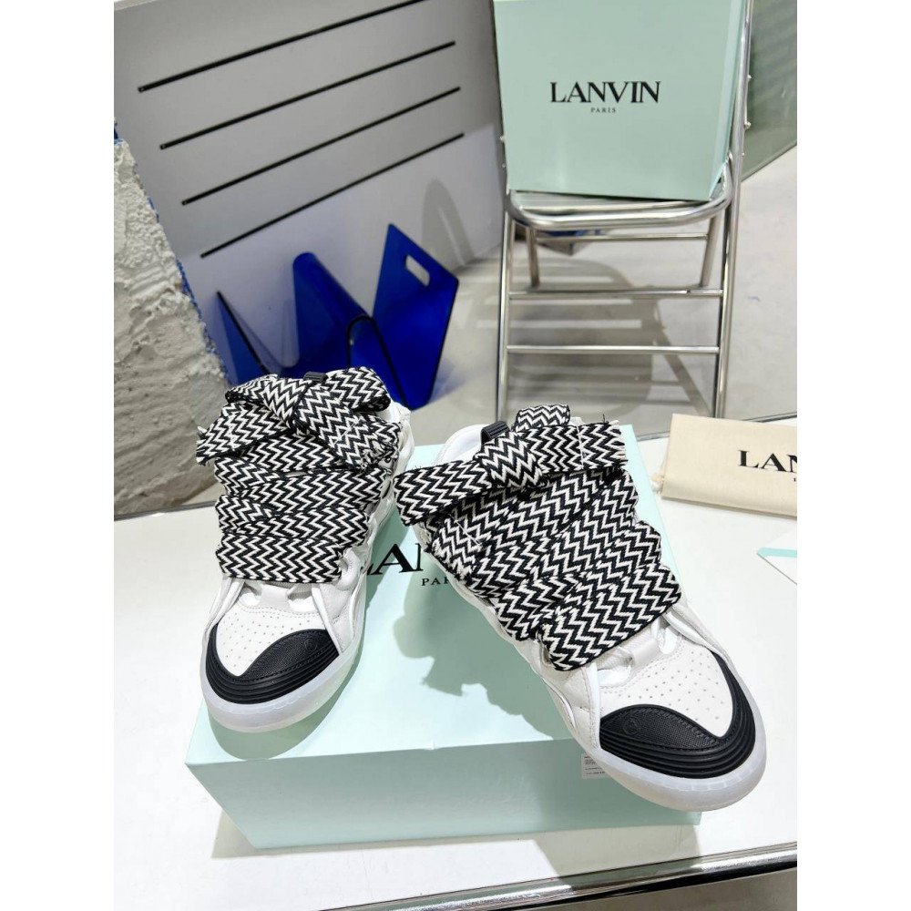 Curb Sneakers