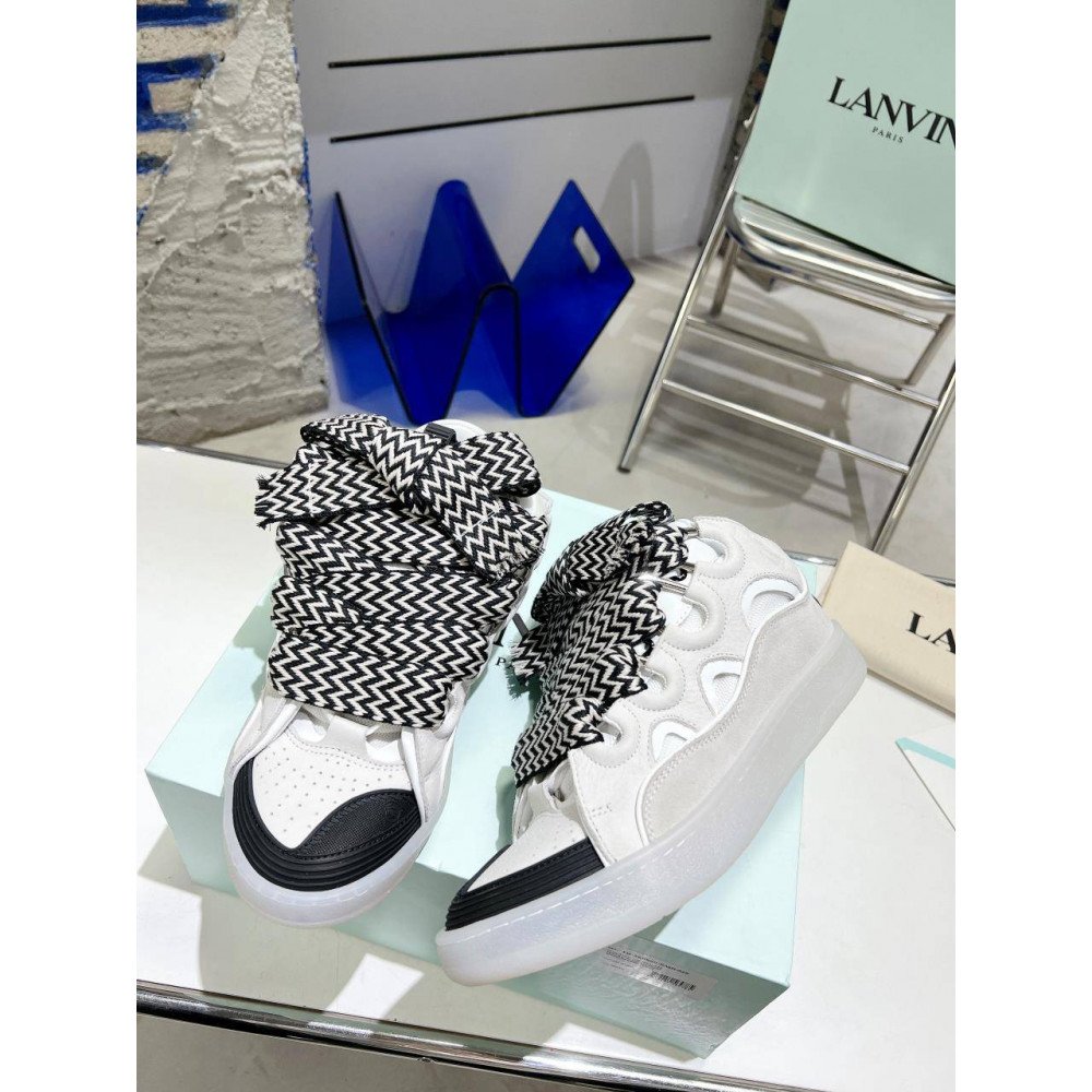 Curb Sneakers