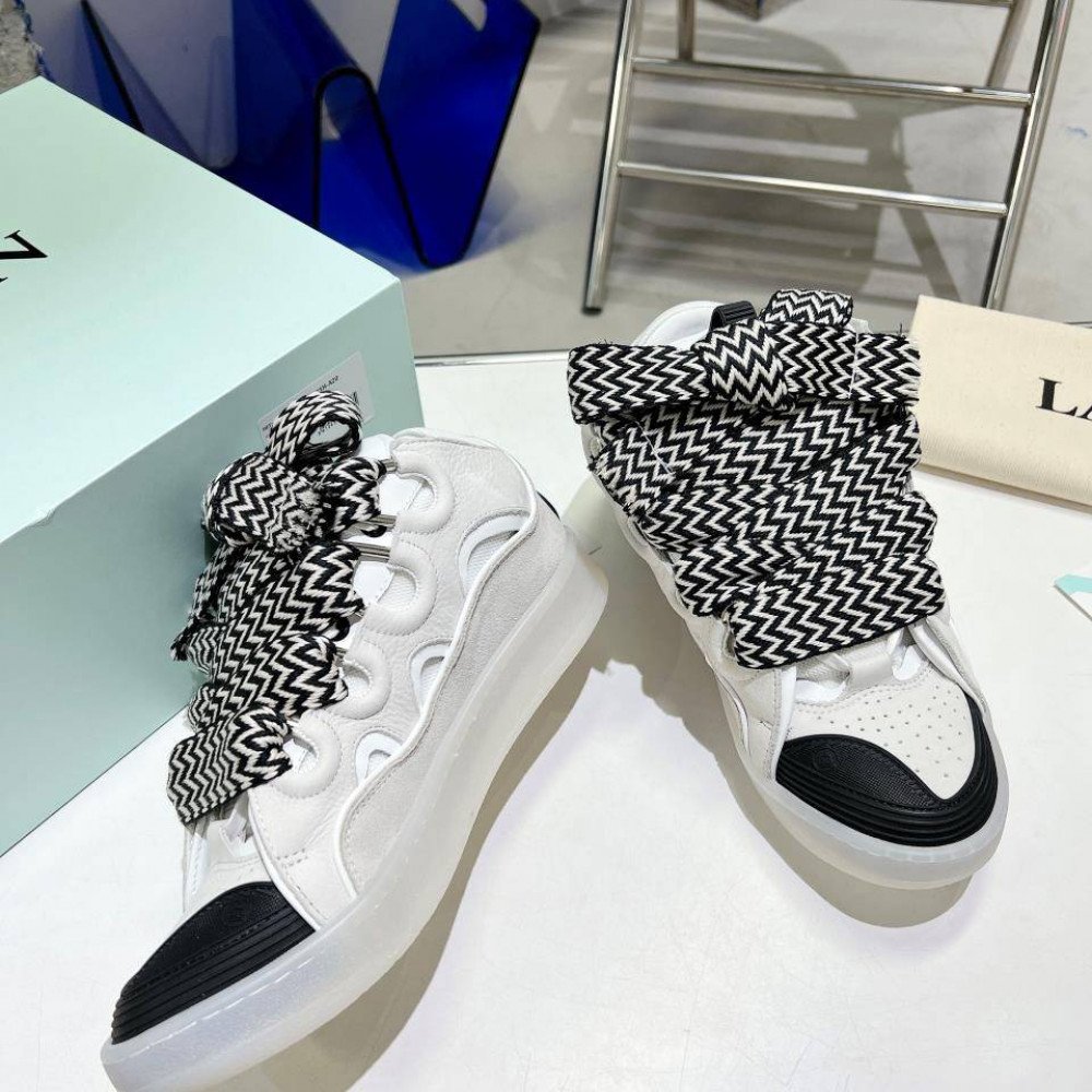 Curb Sneakers
