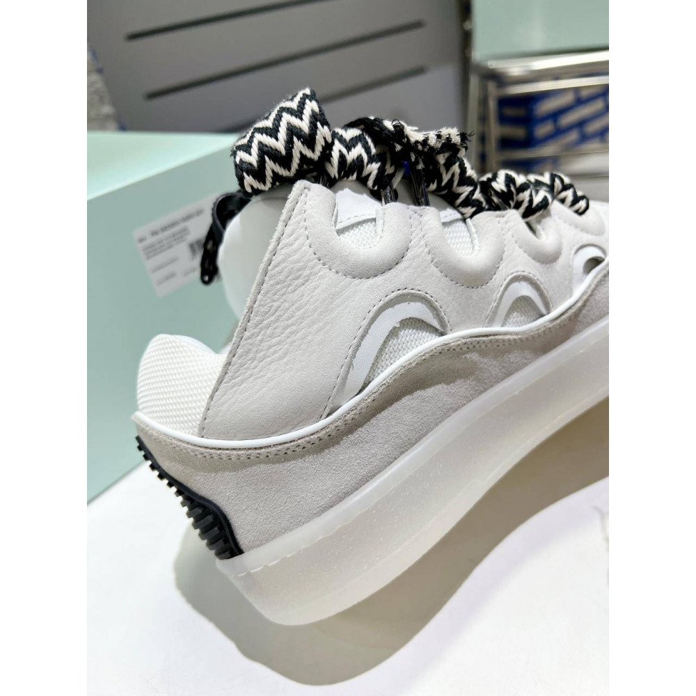 Curb Sneakers