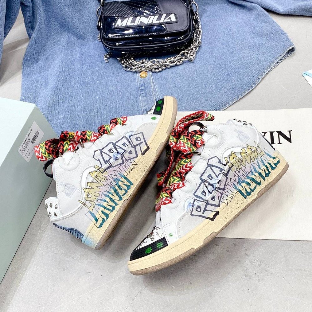 Curb Sneakers