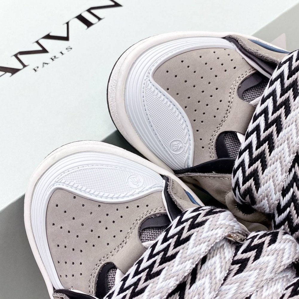 Curb Sneakers