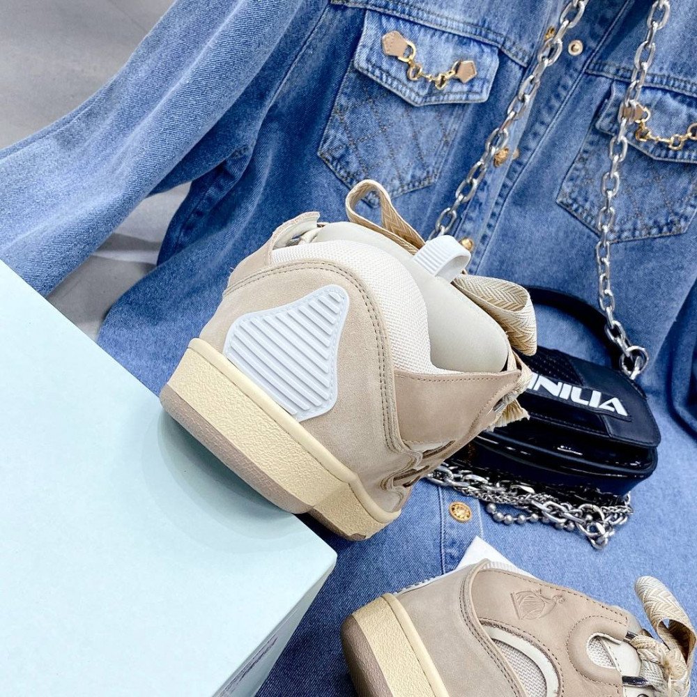 Curb Sneakers