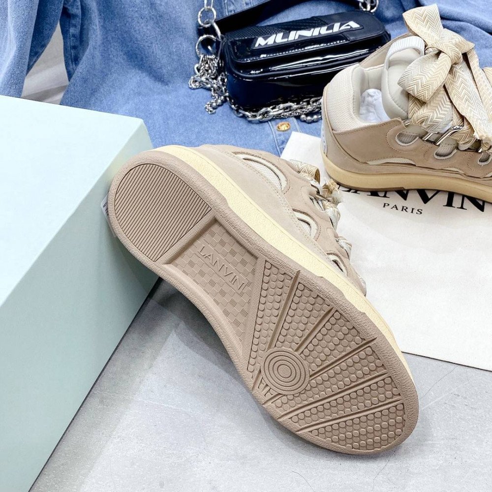 Curb Sneakers