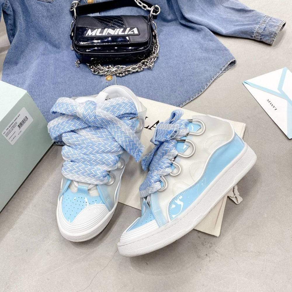 Curb Sneakers