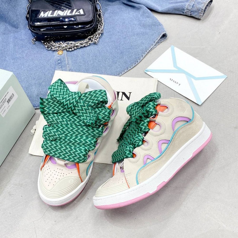 Curb Sneakers