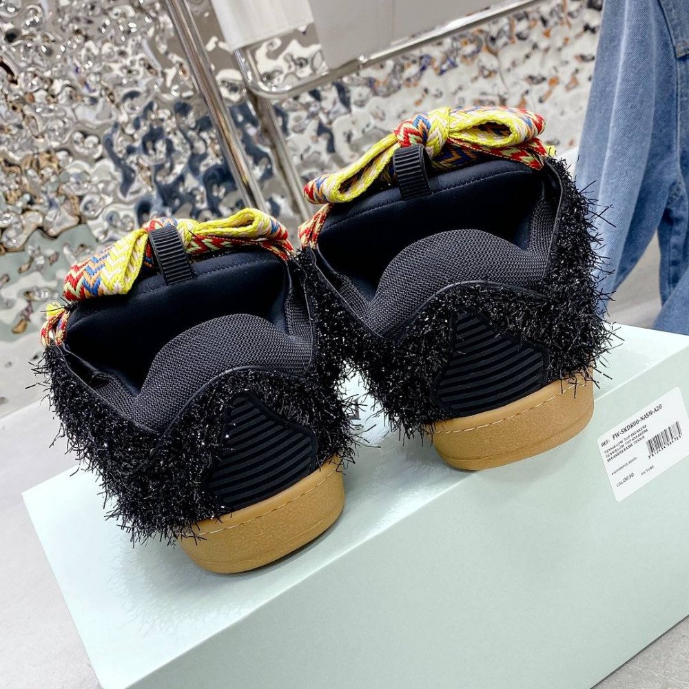 Curb Sneakers