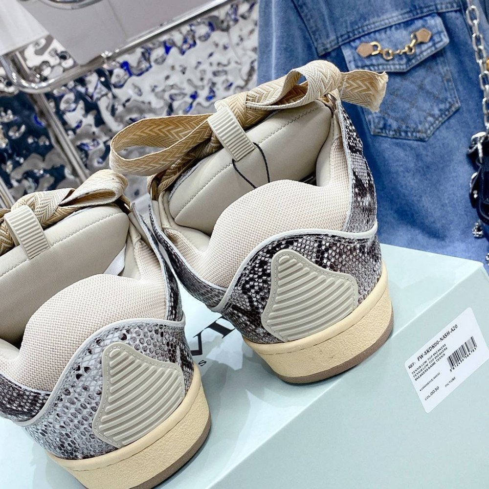 Curb Sneakers Curb Sneakers