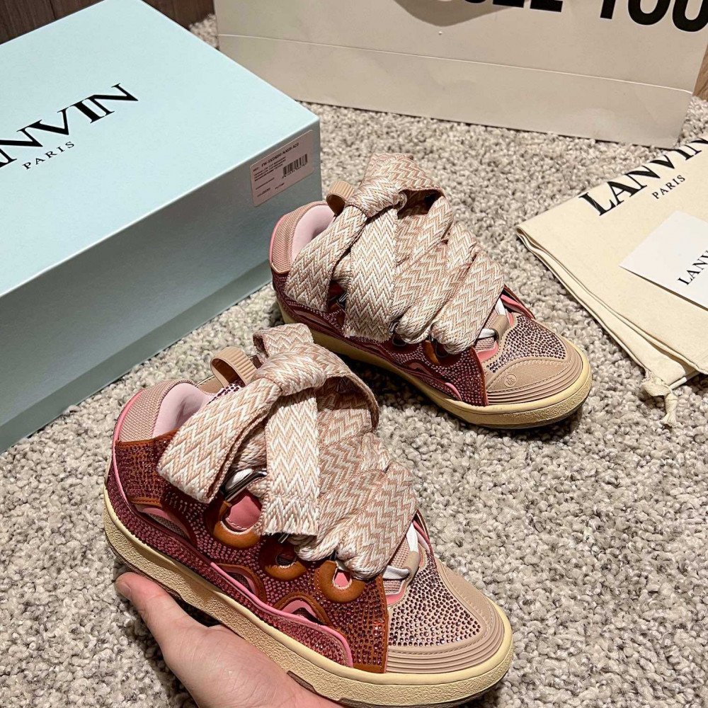 Curb Sneakers