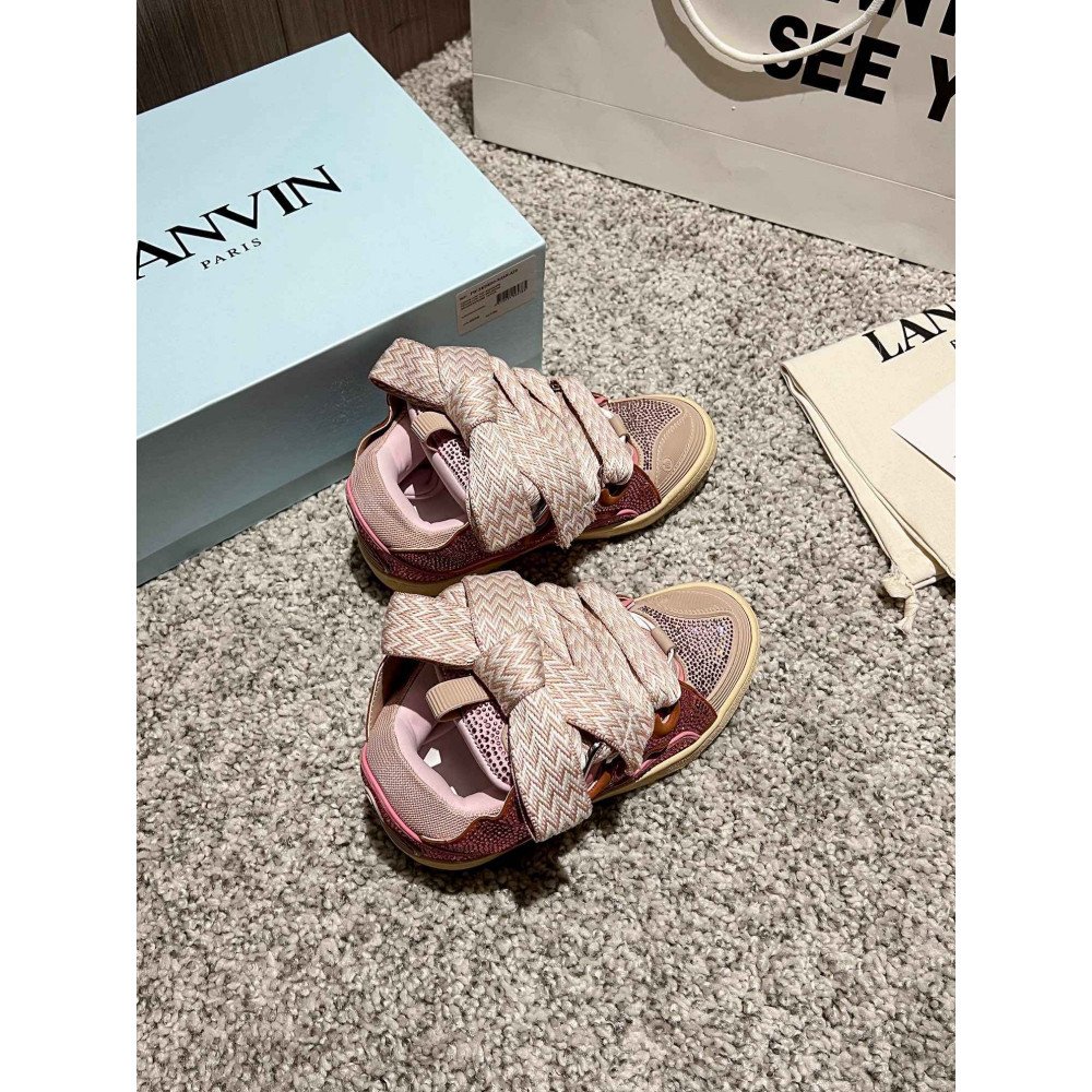 Curb Sneakers