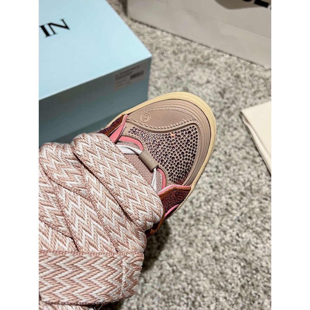 Curb Sneakers