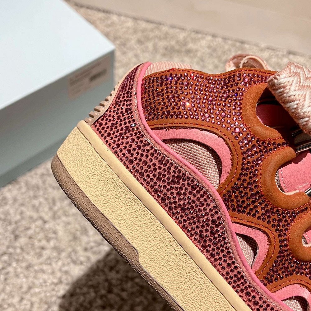Curb Sneakers