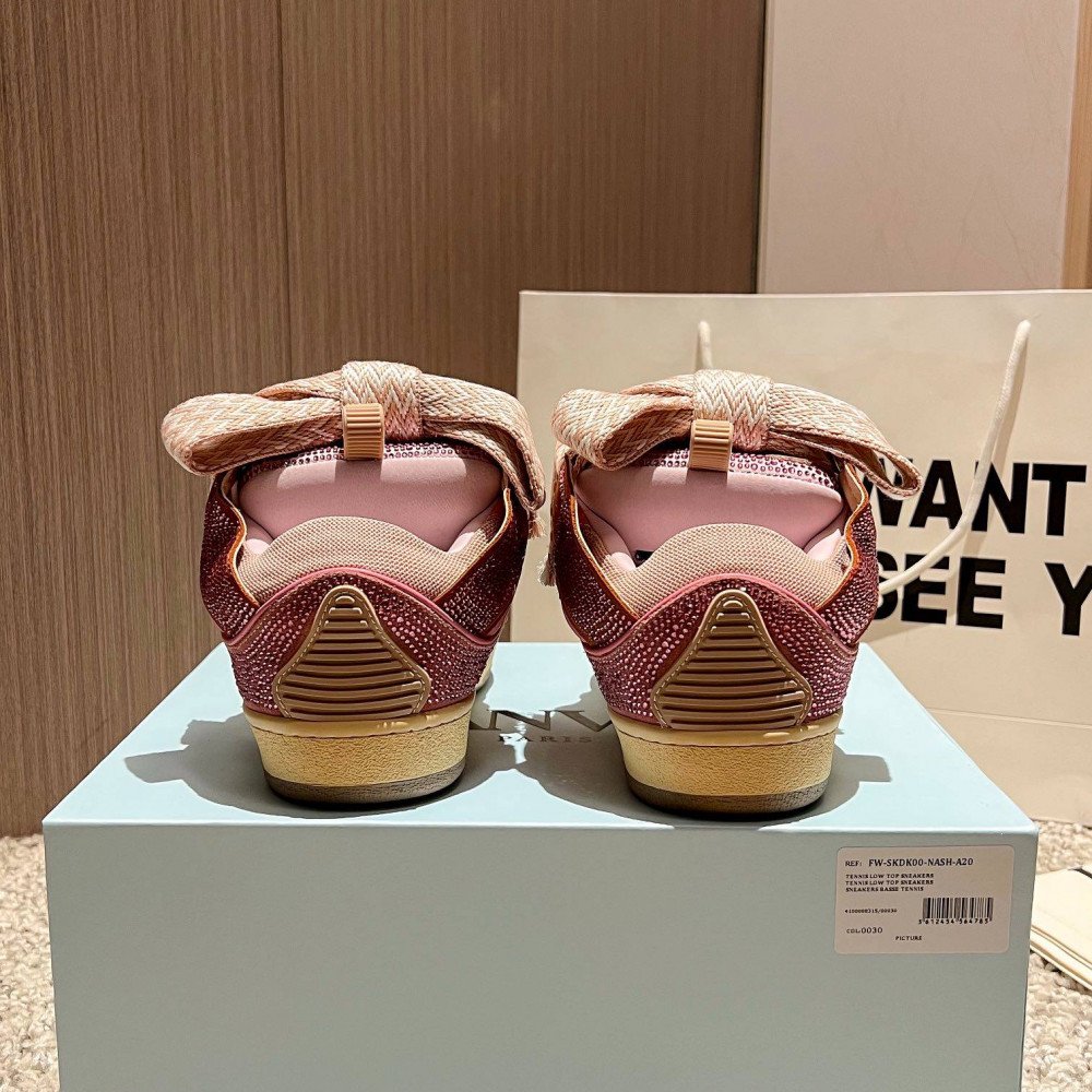 Curb Sneakers