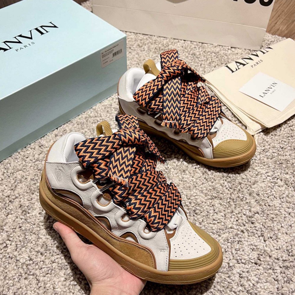 Curb Sneakers