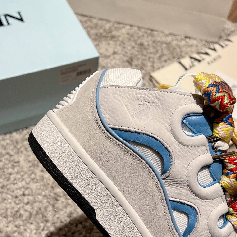 Curb Sneakers