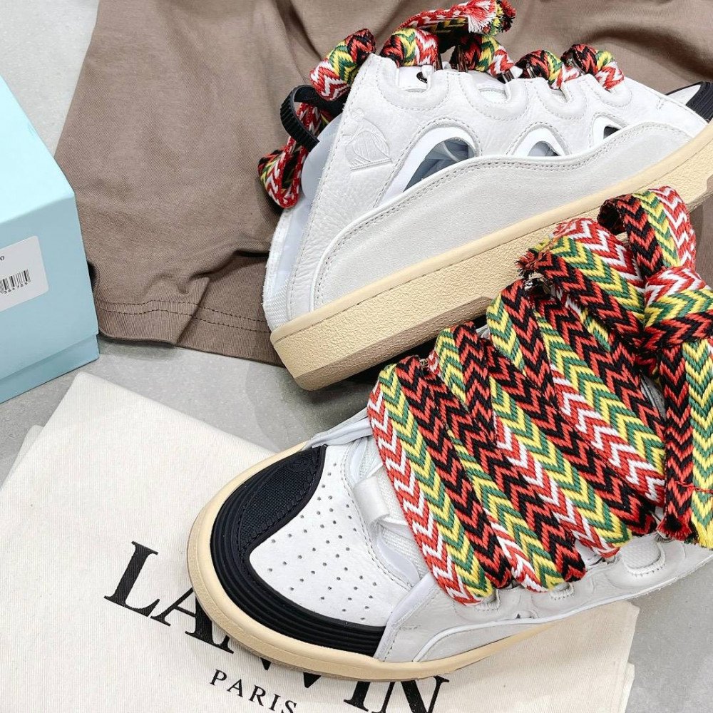 Curb Sneakers