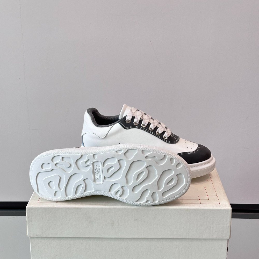 White sneakers White sneakers