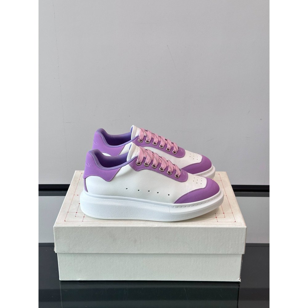 White sneakers White sneakers