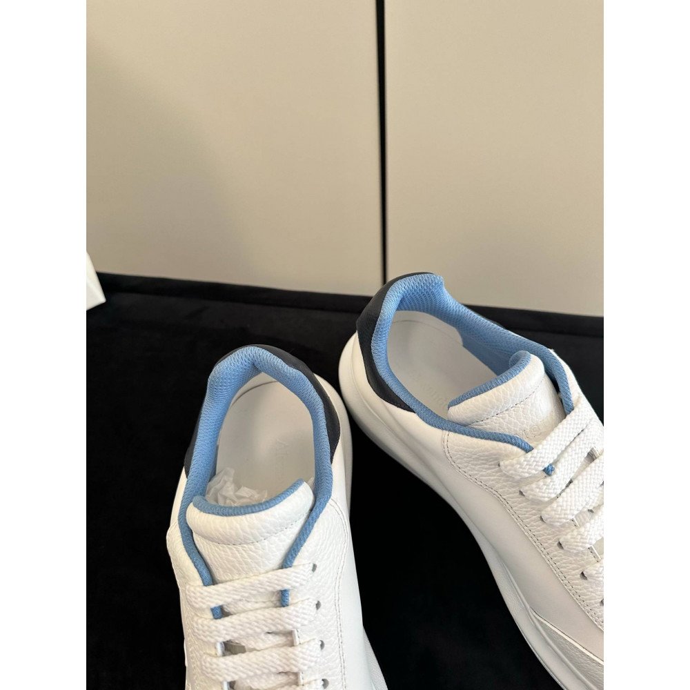 White sneakers White sneakers