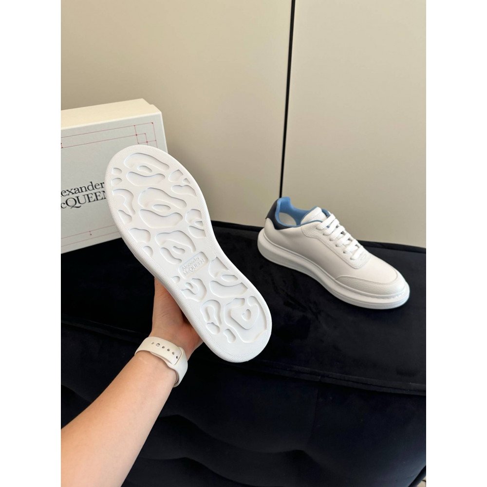 White sneakers White sneakers