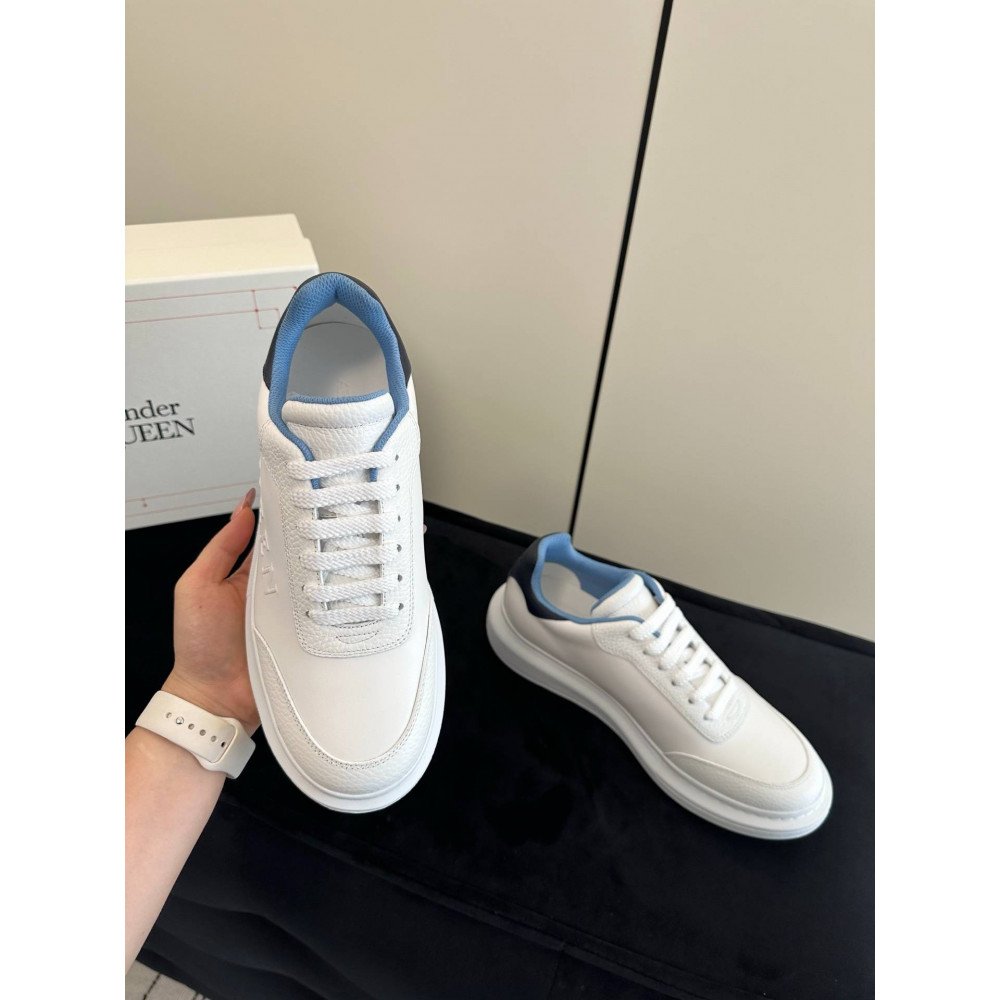White sneakers White sneakers