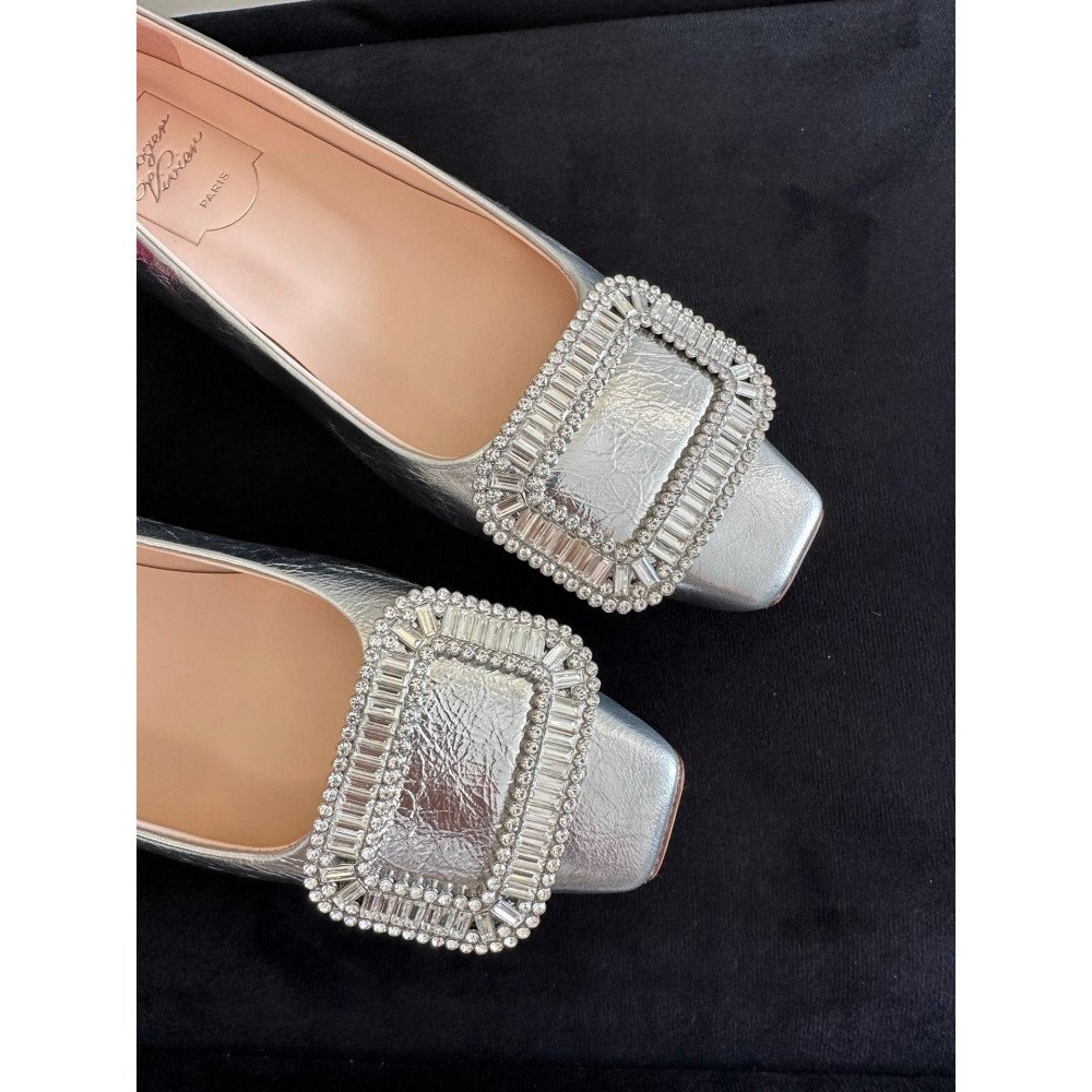 High heels(2cm)