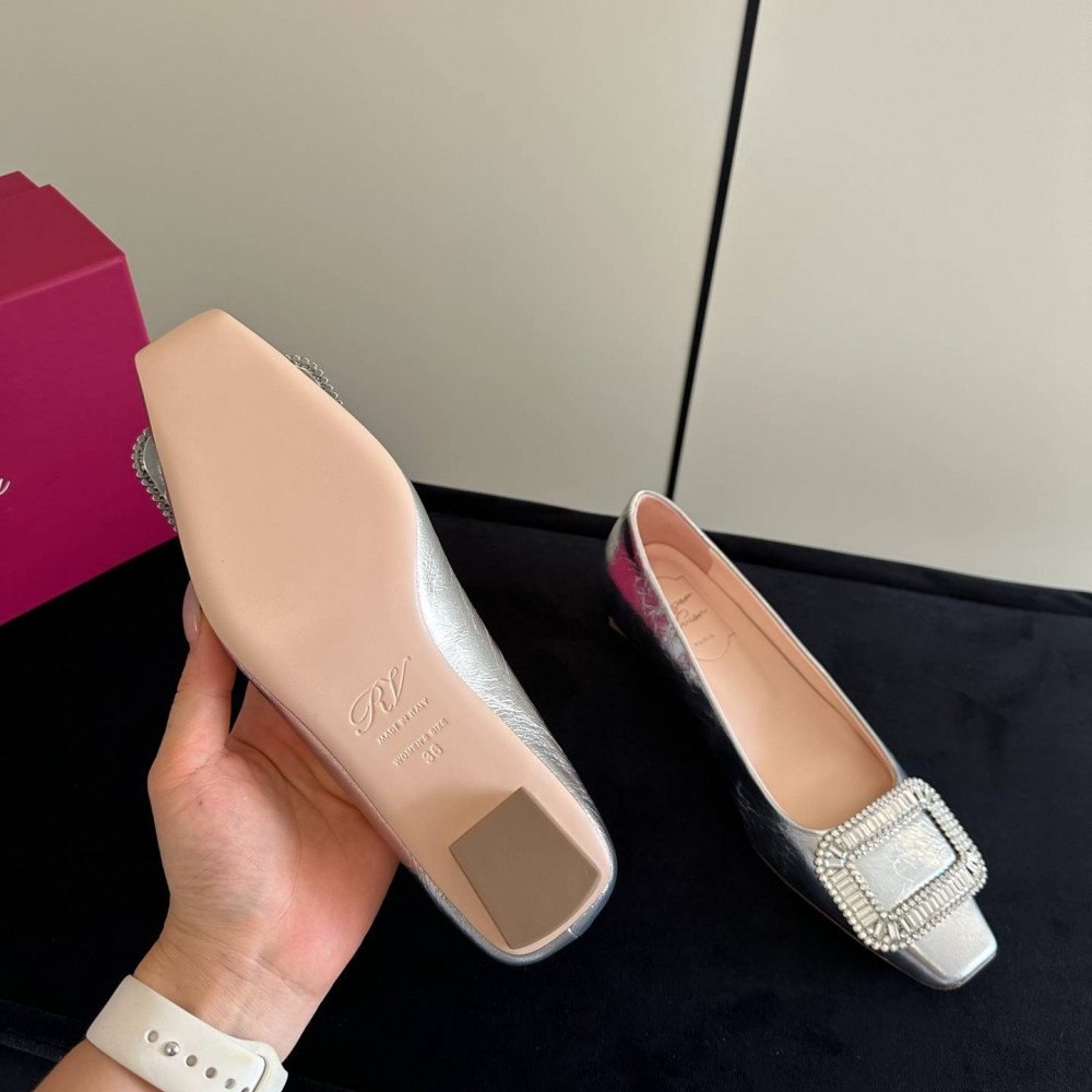 High heels(2cm)