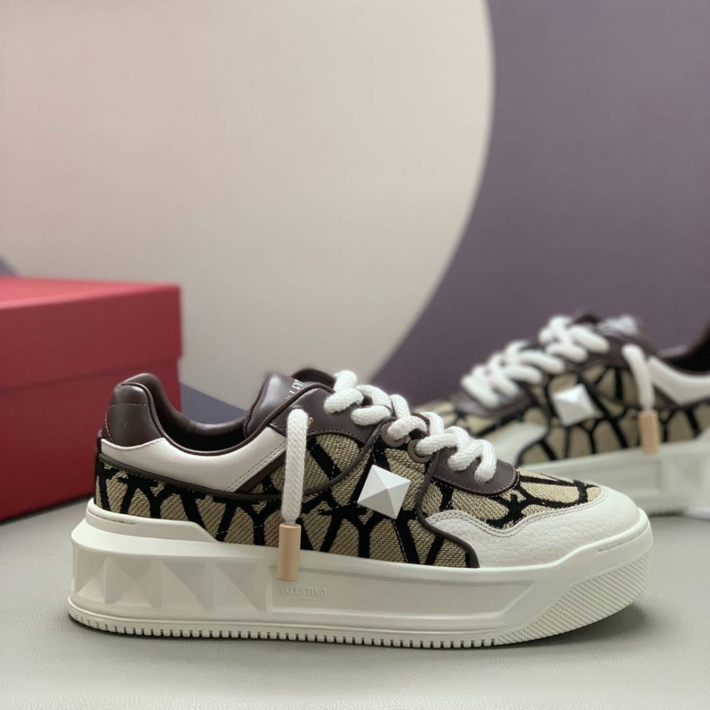 ONE STUD XL NAPPA LEATHER LOW-TOP SNEAKER